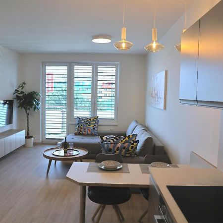 New Cozy 2 Room Pink Apartment Bratislava 059 Eksteriør bilde