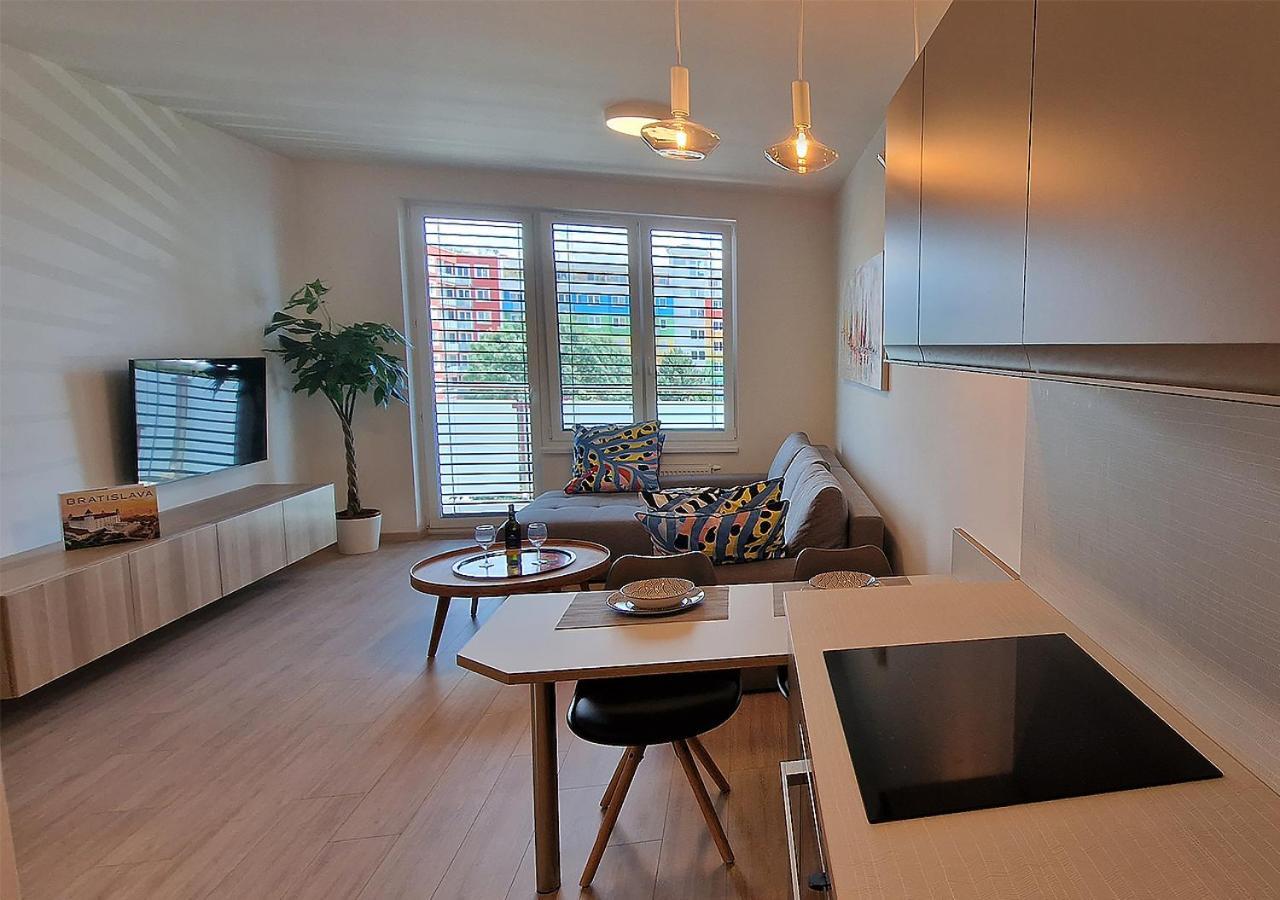 New Cozy 2 Room Pink Apartment Bratislava 059 Eksteriør bilde