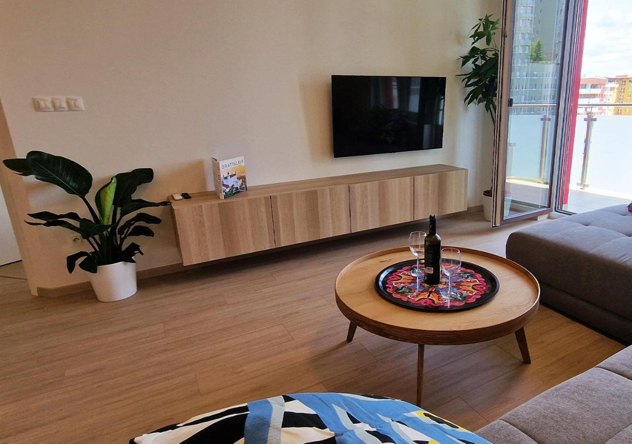 New Cozy 2 Room Pink Apartment Bratislava 059 Eksteriør bilde