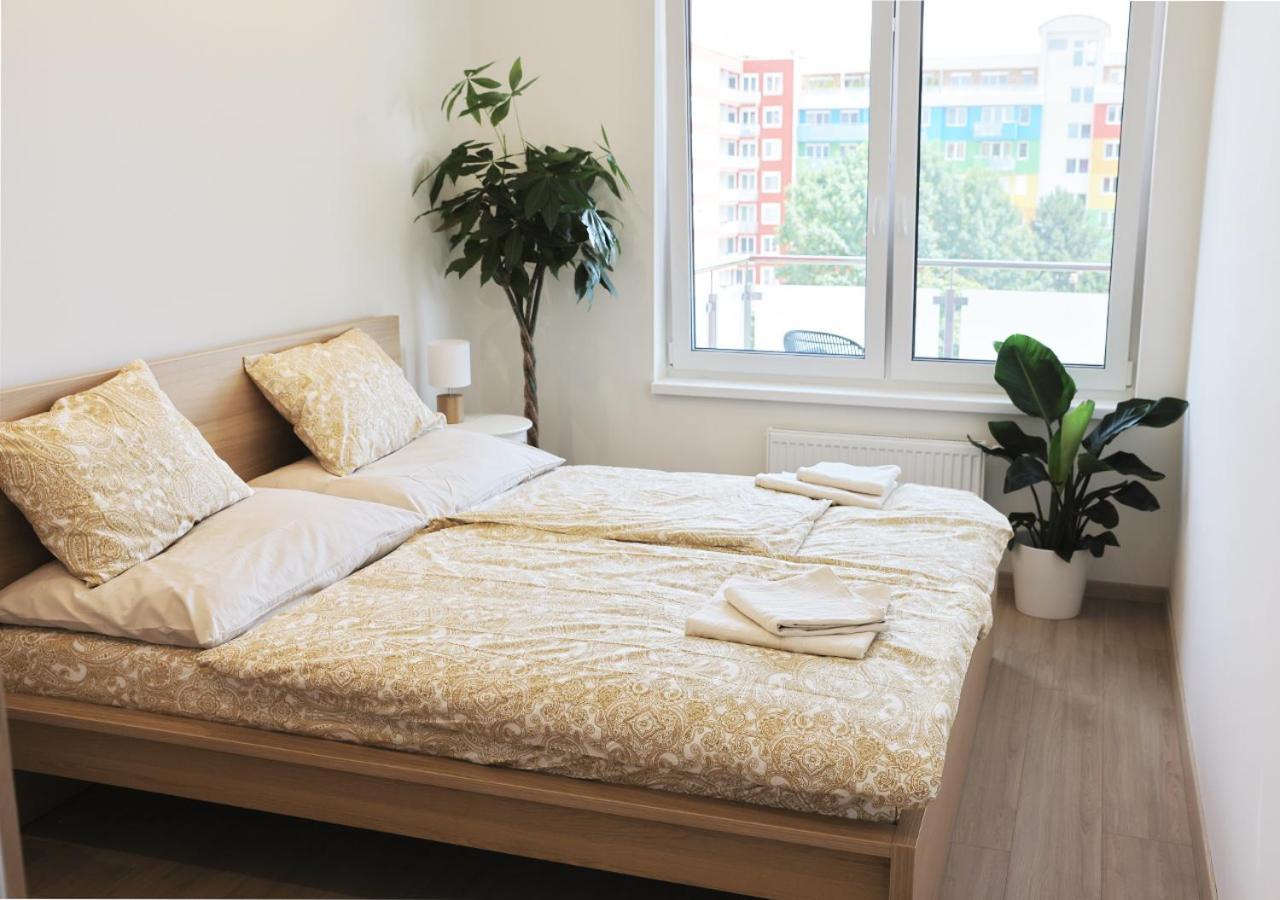 New Cozy 2 Room Pink Apartment Bratislava 059 Eksteriør bilde