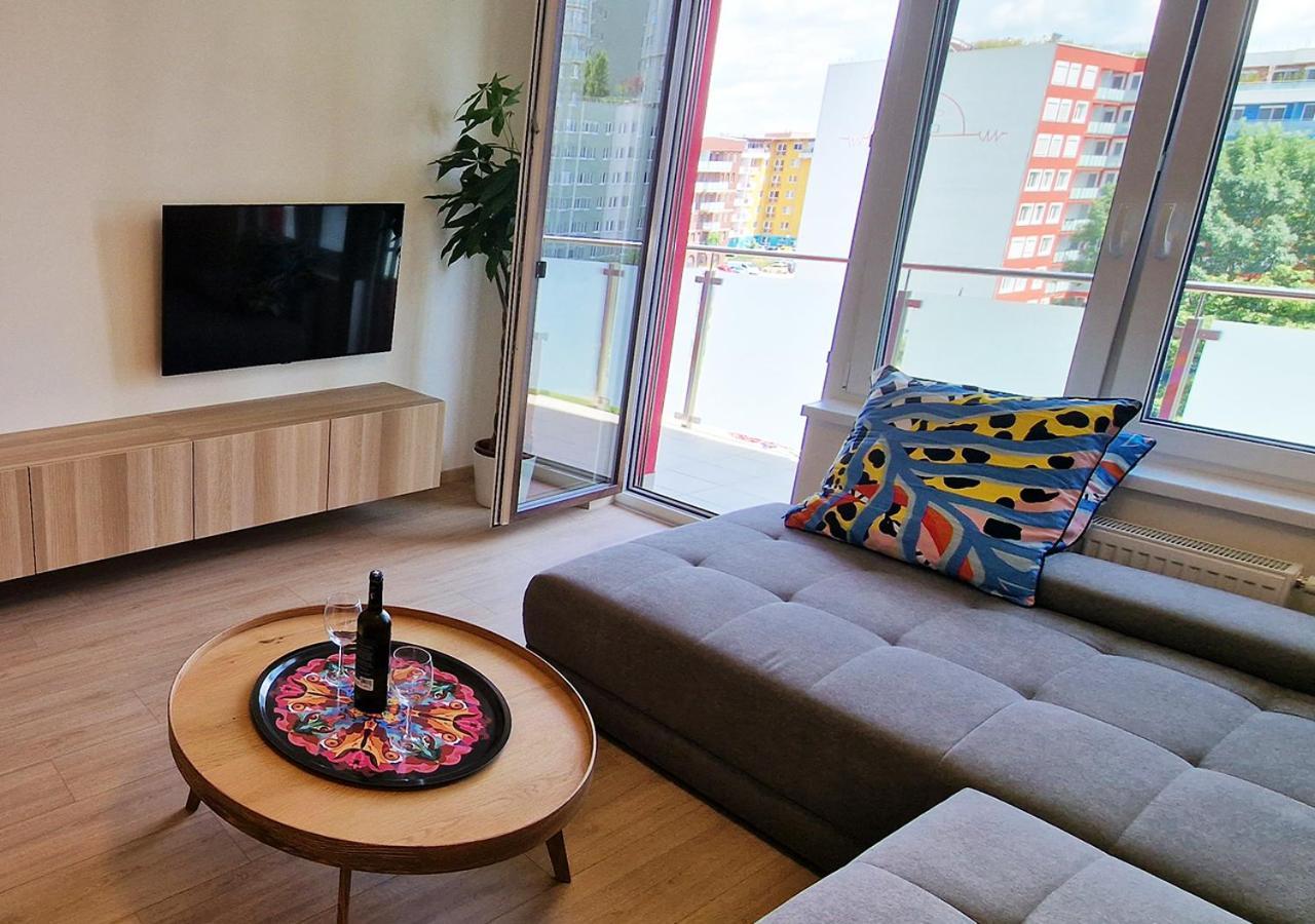 New Cozy 2 Room Pink Apartment Bratislava 059 Eksteriør bilde